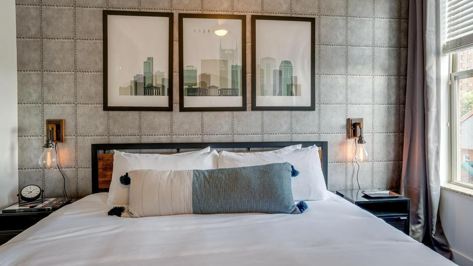 Holiday home Lofts At 30Th - Urban Sky Suite - Mins To Broadway Nashville United States
